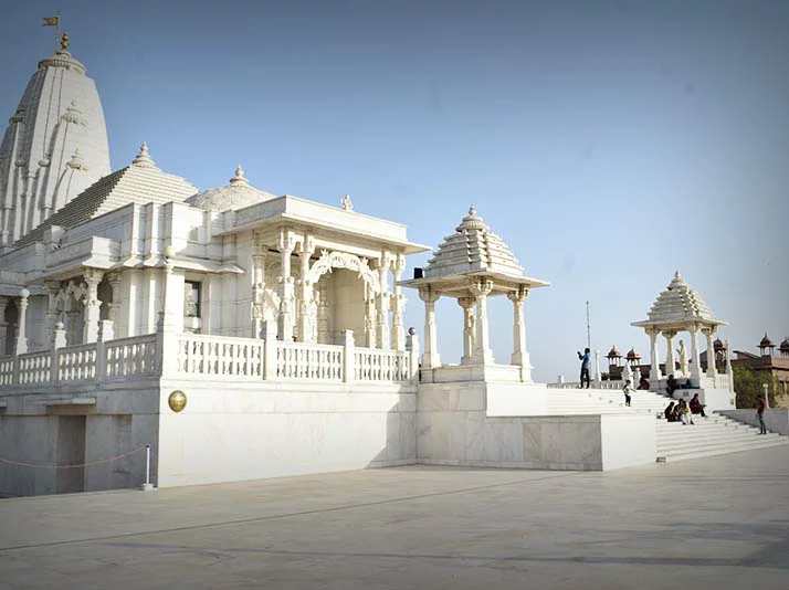 Vaishali Nagar Escorts